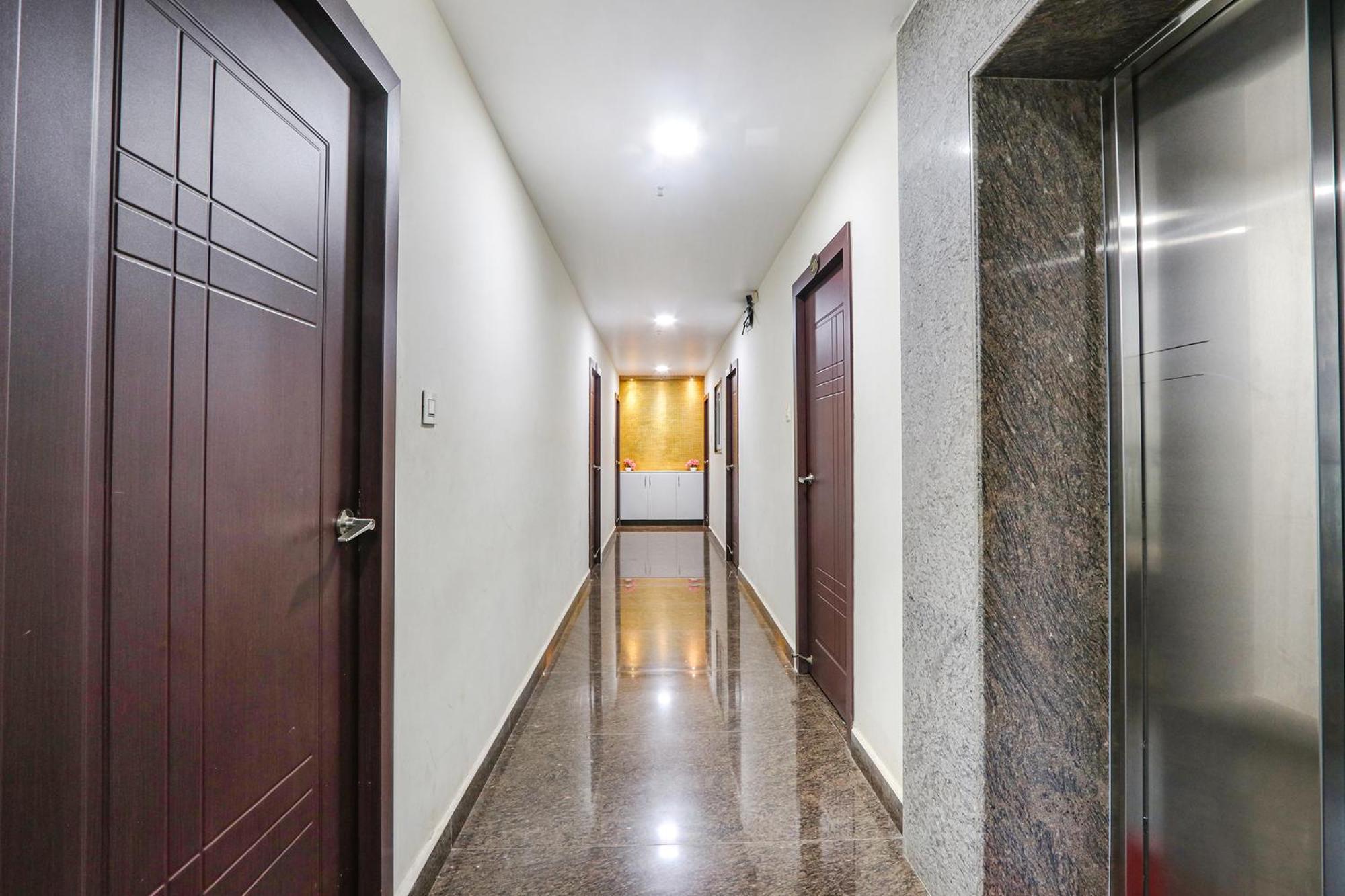 Fabhotel The Sunrise Inn - Nr Gayatri Vidya Parishad College Of Engineering Visakhapatnam Exterior foto