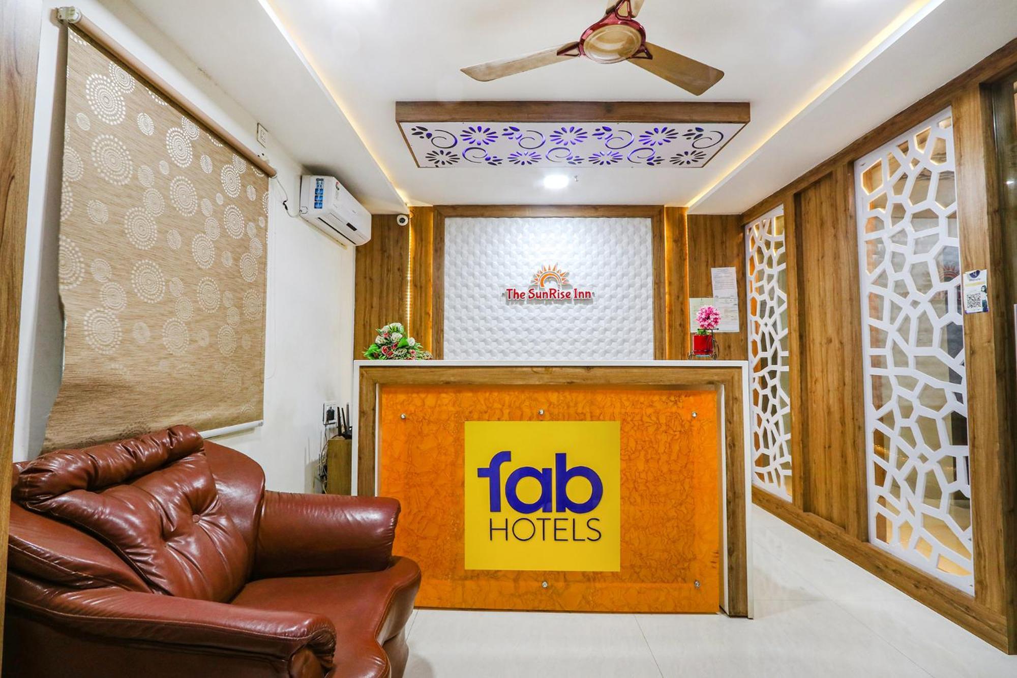 Fabhotel The Sunrise Inn - Nr Gayatri Vidya Parishad College Of Engineering Visakhapatnam Exterior foto